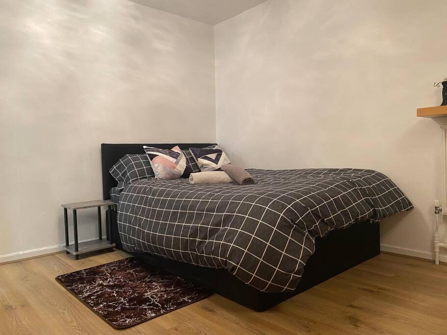 לונדון 2 Bedroom Flat Camberwell Grove מראה חיצוני תמונה