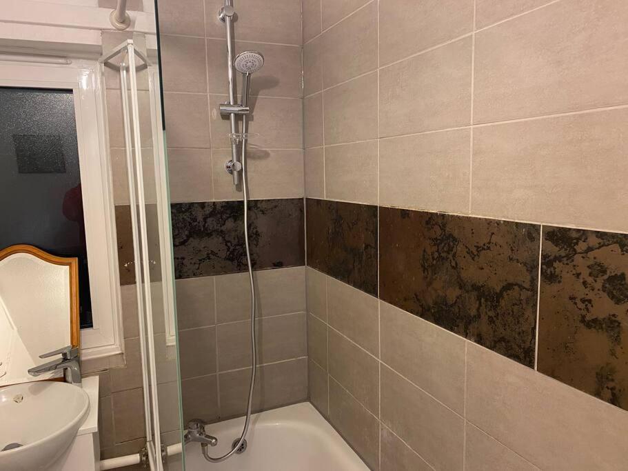 לונדון 2 Bedroom Flat Camberwell Grove מראה חיצוני תמונה