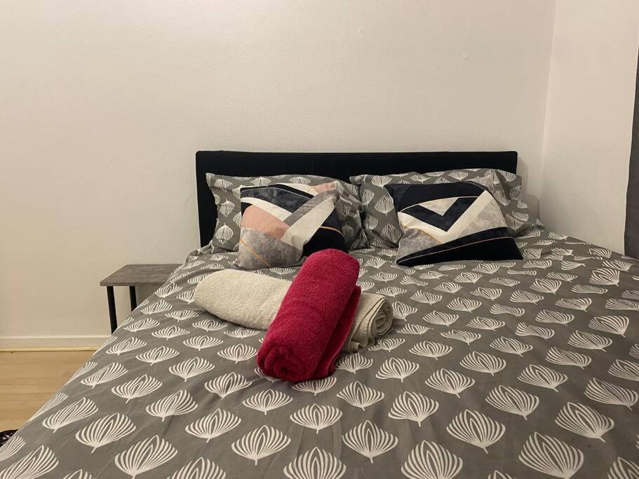 לונדון 2 Bedroom Flat Camberwell Grove מראה חיצוני תמונה